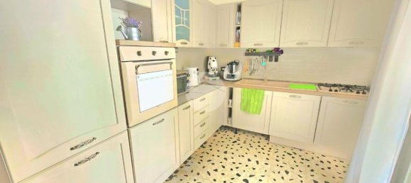 2 Schlafzimmer Wohnung in Torre del Greco, Italy, Nr. 310047 13