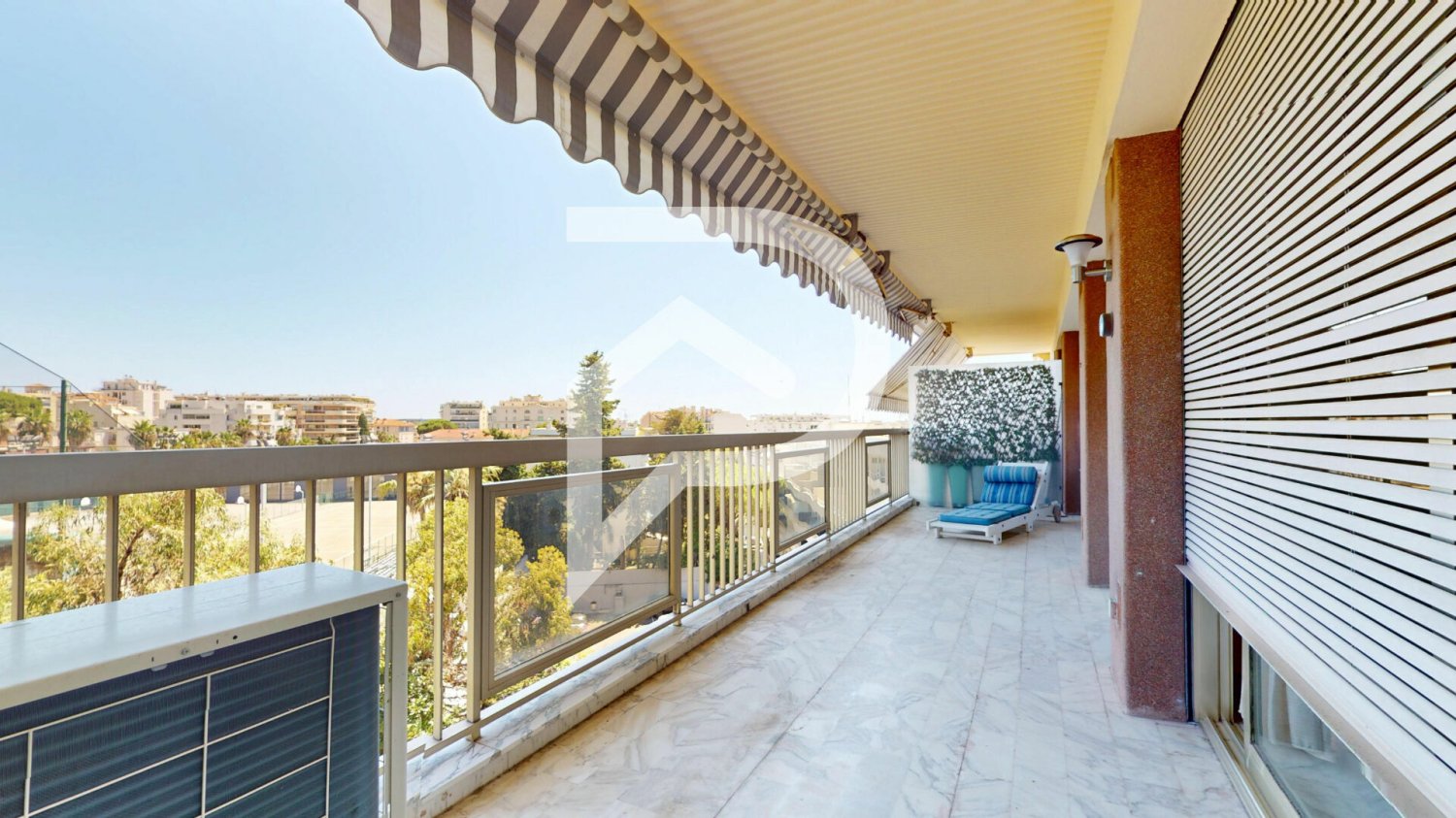 1 bedroom Apartment in Cannes, France No. 287823