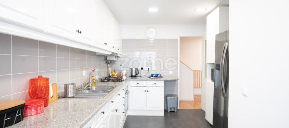 4 bedrooms House in Oeiras, Portugal No. 111342 13