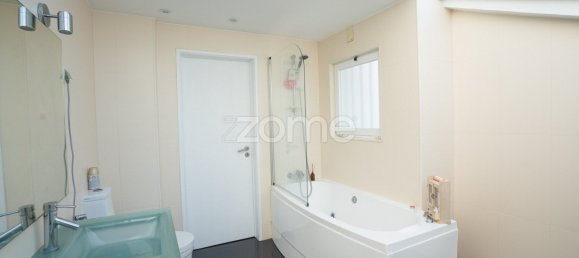 4 bedrooms House in Oeiras, Portugal No. 111342 22