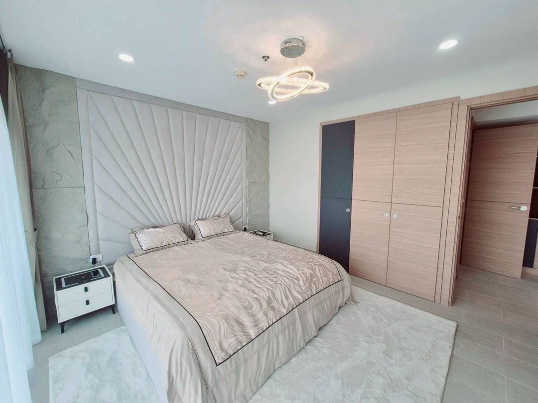 383 bedrooms Apartment in Pattaya, Thailand No. 33620