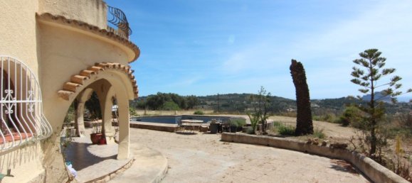 4 bedrooms Villa in Benissa, Spain No. 136147 3