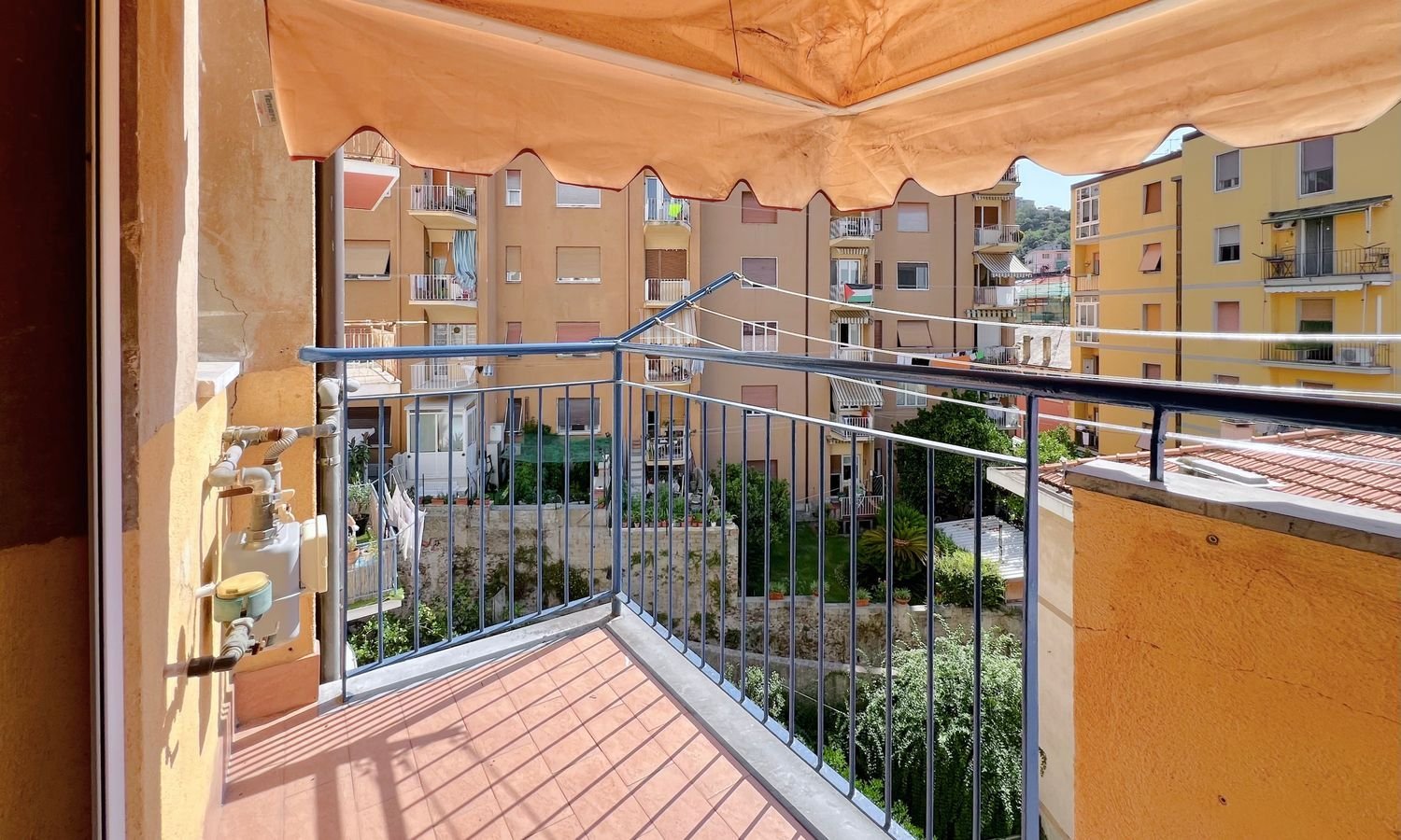 3 rooms Apartment in Savona, Italy No. 305481