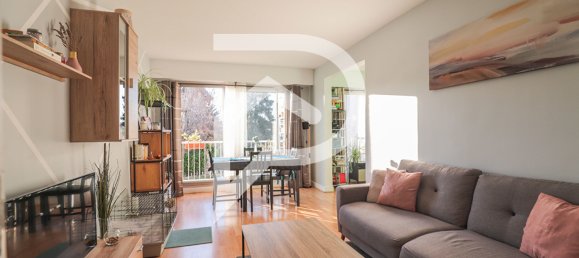 Apartamento de 2 dormitorios en Clamart, France No. 164919 2