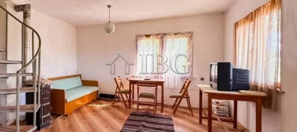 3 bedrooms House in Burgas, Bulgaria No. 1078 2