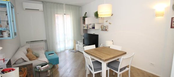 2 Schlafzimmer Wohnung in Sassuolo, Italy, Nr. 351773 4