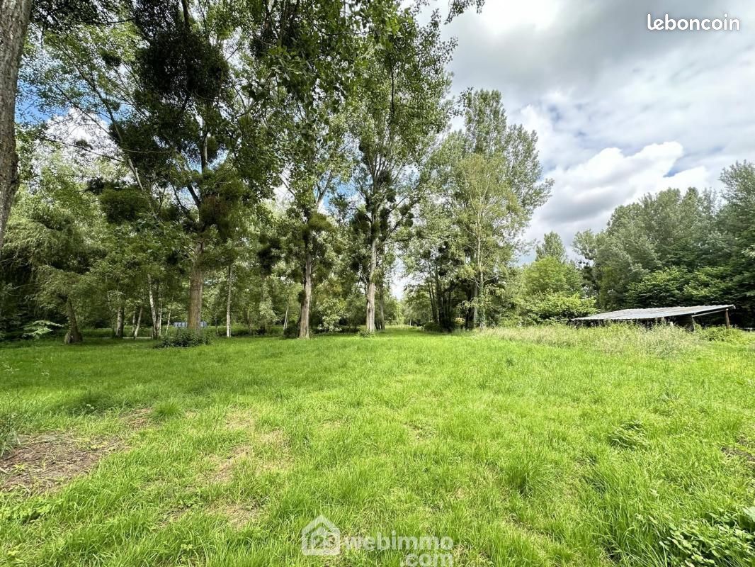 Terrain à Presles-et-Thierny, France 11300m² No. 59479