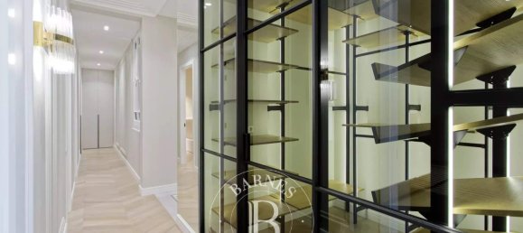 3 chambres Appartement à Eixample, Spain No. 79408 32