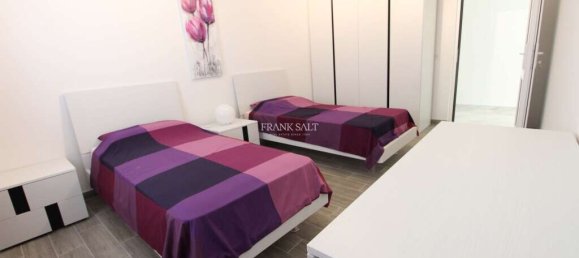 2 bedrooms Apartment in Pembroke, Malta No. 6890 8