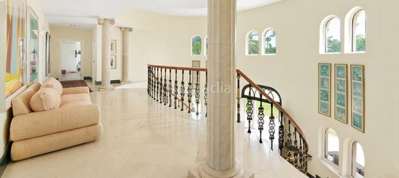 8 bedrooms Villa in Estepona, Spain No. 55355 19