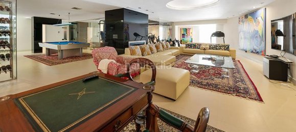 8 bedrooms Villa in Estepona, Spain No. 55355 32