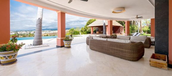 8 bedrooms Villa in Estepona, Spain No. 55355 7