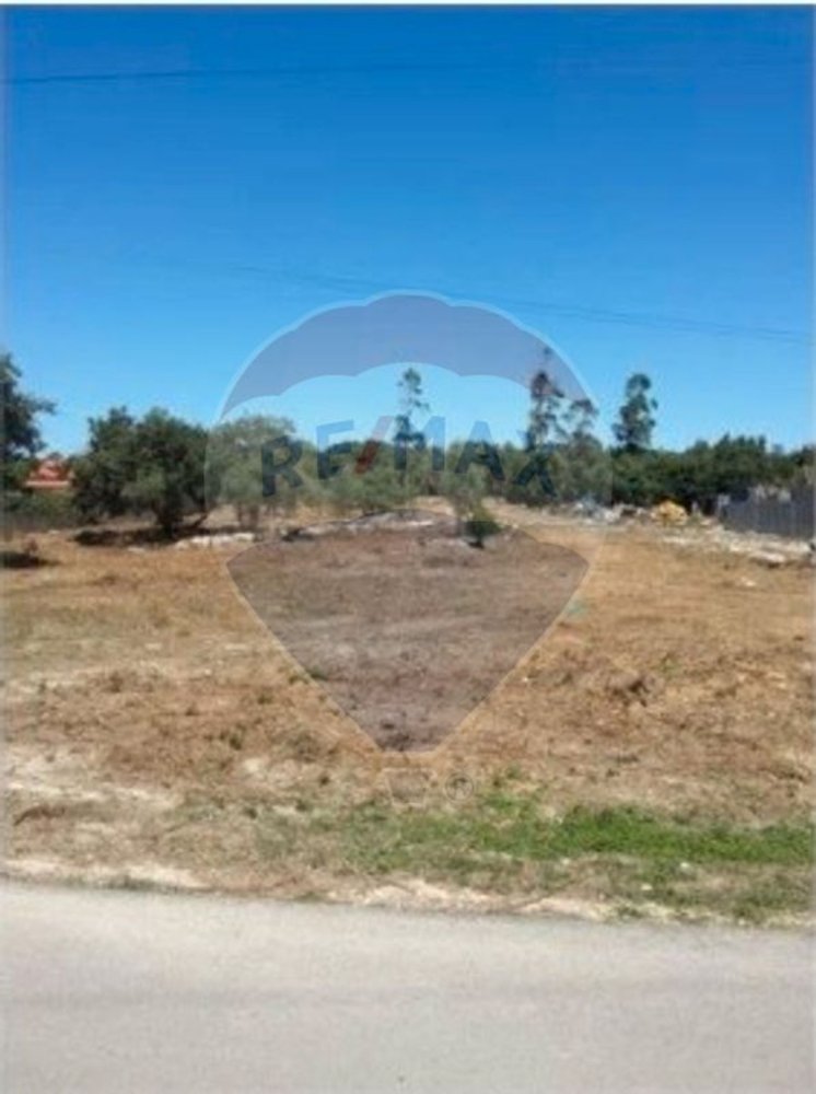 1000m² Land in Turquel, Portugal No. 63054