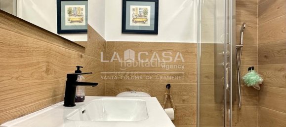 4 bedrooms Apartment in Santa Coloma de Gramenet, Spain No. 161157 19