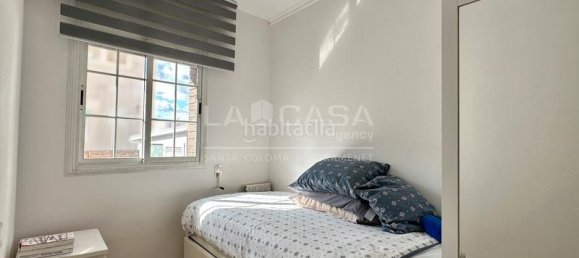 4 bedrooms Apartment in Santa Coloma de Gramenet, Spain No. 161157 2