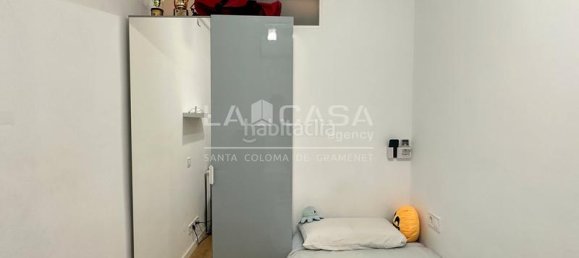 4 bedrooms Apartment in Santa Coloma de Gramenet, Spain No. 161157 6