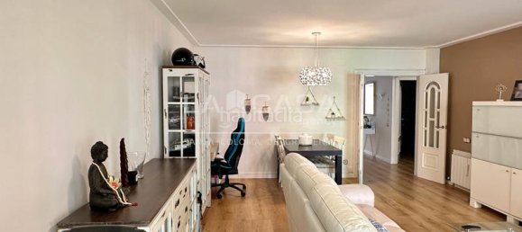 4 bedrooms Apartment in Santa Coloma de Gramenet, Spain No. 161157 9