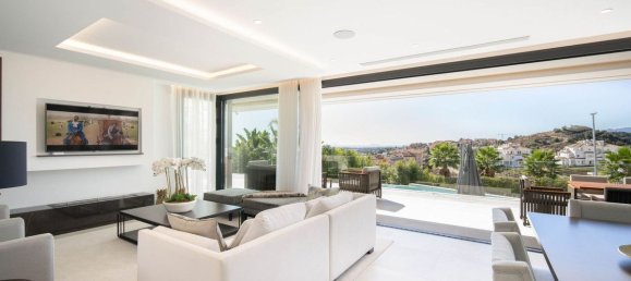 4 bedrooms Villa in Marbella, Spain No. 55980 27