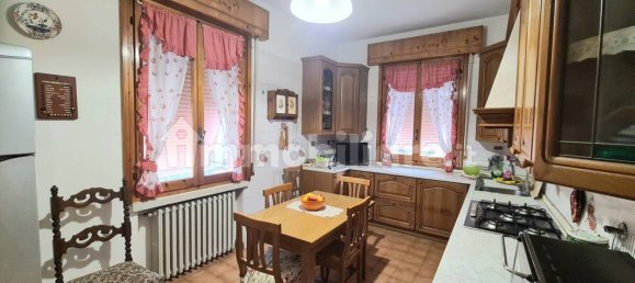 3 غرف نوم بانتهاوس في Reggio Emilia, Italy رقم 344989 13