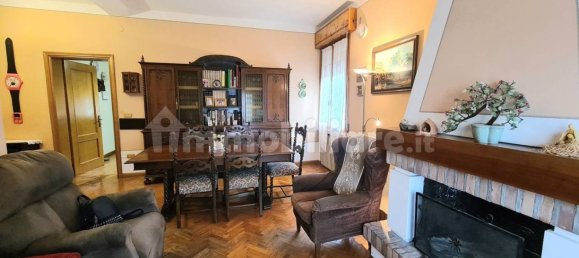 3 غرف نوم بانتهاوس في Reggio Emilia, Italy رقم 344989 10