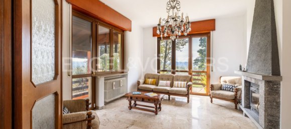 20 rooms Villa in Varese, Italy No. 64936 4
