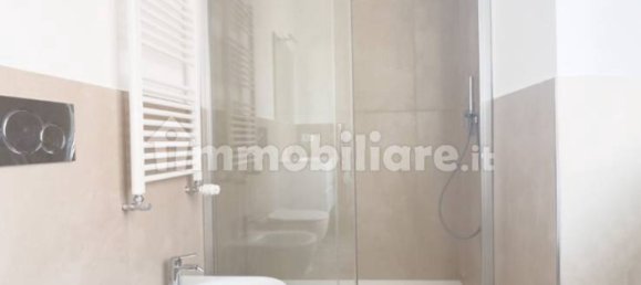 2 Schlafzimmer Wohnung in Rome, Italy, Nr. 294420 8