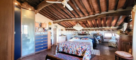 Apartamento de 2 dormitorios en Lucca, Italy No. 377442 18