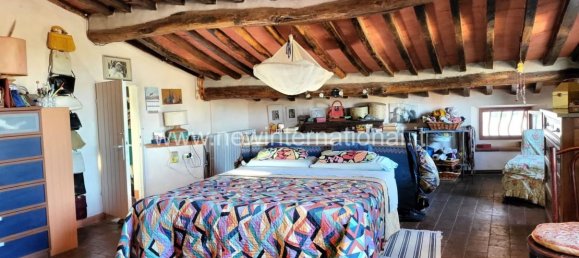 Apartamento de 2 dormitorios en Lucca, Italy No. 377442 19