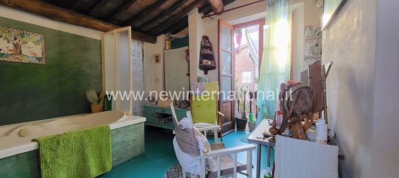 Apartamento de 2 dormitorios en Lucca, Italy No. 377442 12