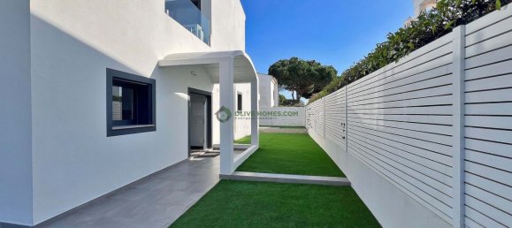 4 bedrooms House in Quarteira, Portugal No. 106693 8