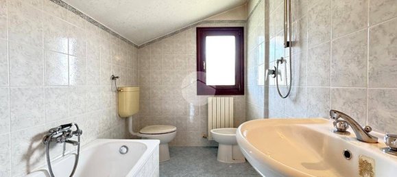 4 bedrooms Villa in Salzano, Italy No. 259310 36