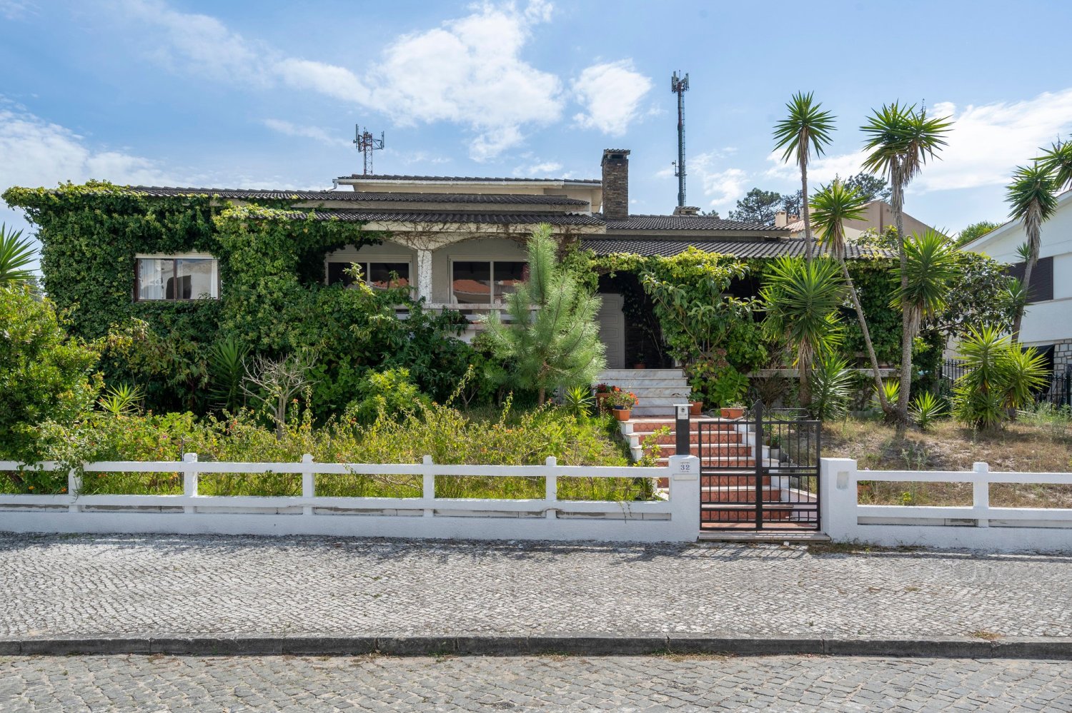 5 bedrooms Villa in Marinha Grande, Portugal No. 108304