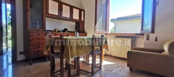 1 bedroom Apartment in Arezzo, Italy No. 294761 4
