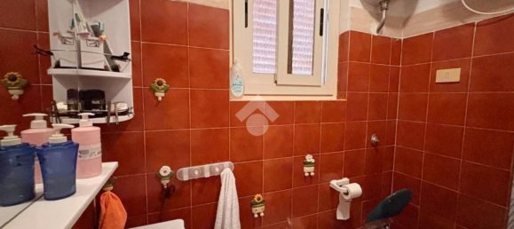 2-salle Appartement à Anzio, Italy No. 276509 7