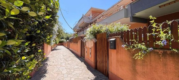 2-salle Appartement à Anzio, Italy No. 276509 15