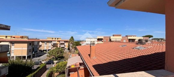 2-salle Appartement à Anzio, Italy No. 276509 12