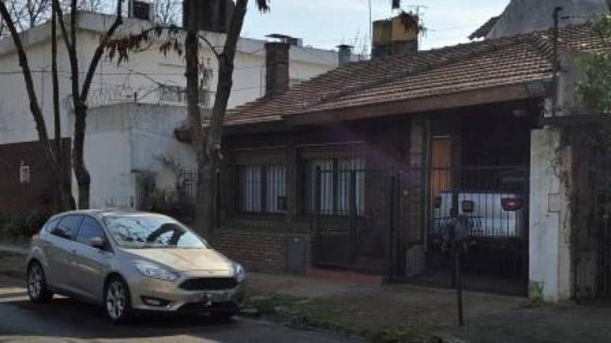 3 bedrooms House in Vicente Lopez, Argentina No. 12450