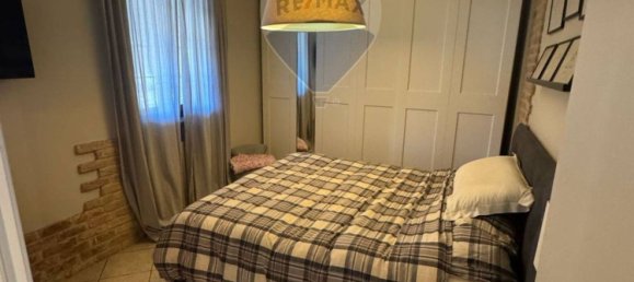 3 rooms Apartment in Pavia, Italy No. 5536 12