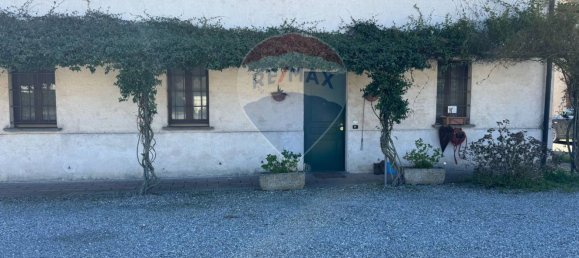 3 rooms Apartment in Pavia, Italy No. 5536 18