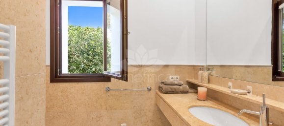 5 غرف نوم فيلا في Cadiz, Spain رقم 25934 30