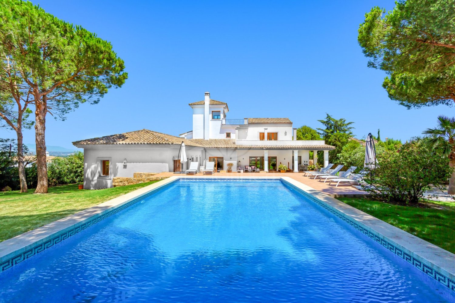 5 غرف نوم فيلا في Cadiz, Spain رقم 25934