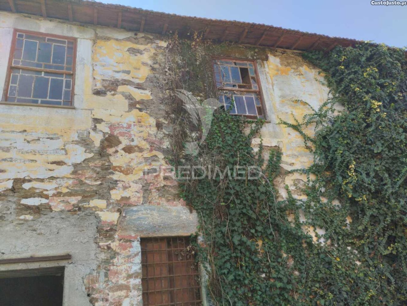 3 bedrooms House in Santa Marta de Penaguiao, Portugal No. 132618