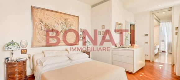 5 bedrooms Villa in Viareggio, Italy No. 280805 19