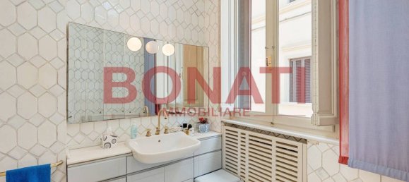 5 bedrooms Villa in Viareggio, Italy No. 280805 16