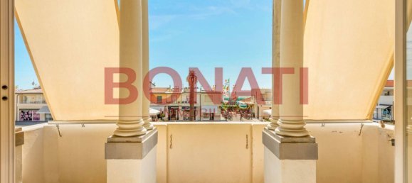 5 bedrooms Villa in Viareggio, Italy No. 280805 25