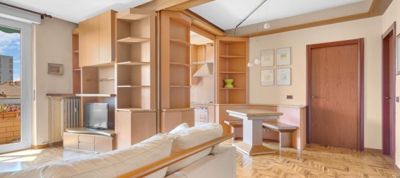 2-salle Appartement à Milan, Italy No. 338146 11