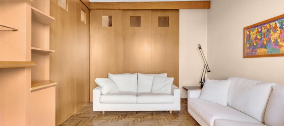 2-salle Appartement à Milan, Italy No. 338146 10