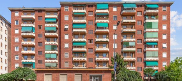 2-salle Appartement à Milan, Italy No. 338146 6