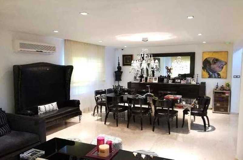 5 Schlafzimmer Haus in Mesa Geitonia, Cyprus, Nr. 10658