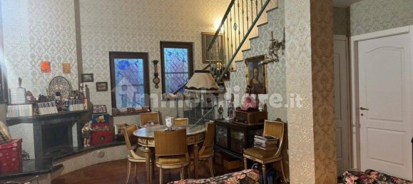 3 bedrooms Villa in Cornegliano Laudense, Italy No. 251449 2